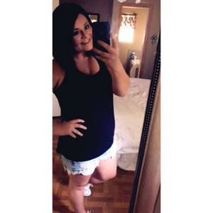 Meet your Posher, Caitlin